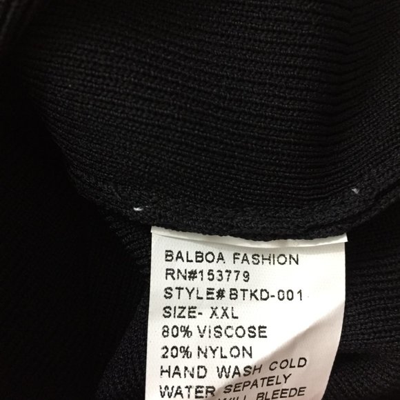 NWT BALBOA FASHION Black Silver Chains Adjustable Buckle Cropped Top - Picture 3 of 7